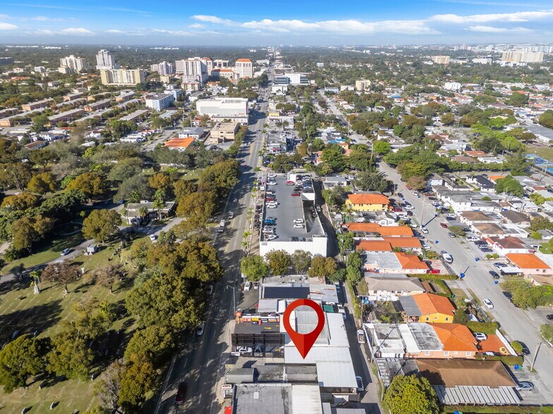 More Photos Of 3219 SW 8th St, Miami Storefront For Sale