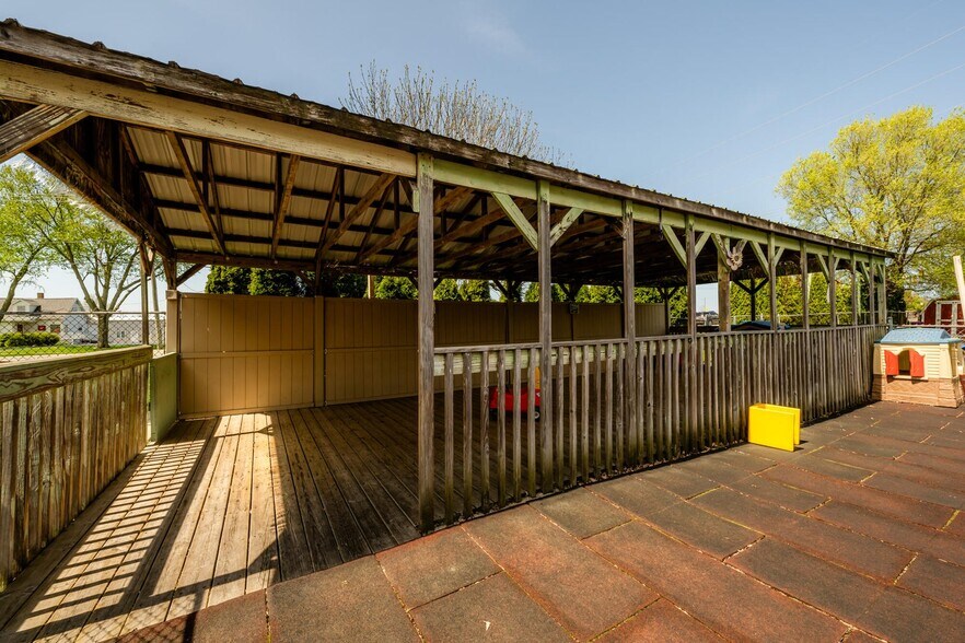 More Photos Of 3419 Hollywood Rd, Saint Joseph Daycare Center For Sale