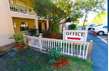 More Photos Of 38112 Townview Ave, Zephyrhills Apartments For Sale