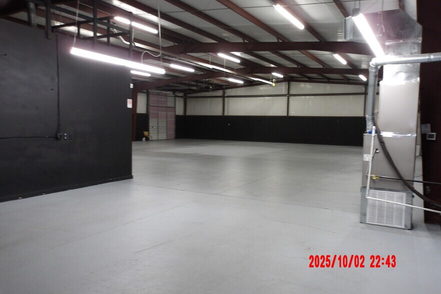 More Photos Of 3015 Governors Dr SW, Huntsville Warehouse For Sale
