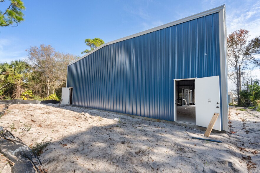 More Photos Of 2933 Harson Way, Fort Pierce Warehouse For Sale