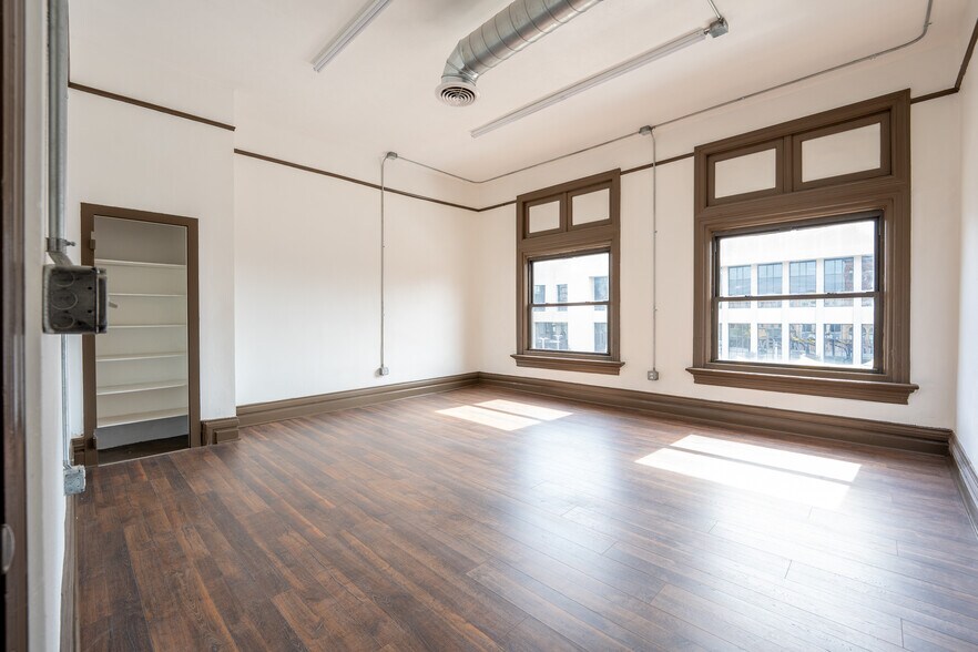 More Photos Of 41 N Main St, Greensburg Office For Sale