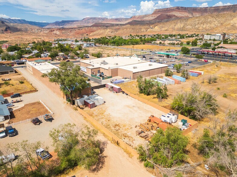 More Photos Of 195 W 500 N, La Verkin Warehouse For Sale