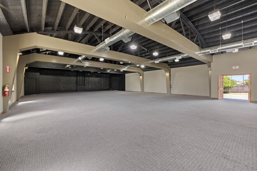 More Photos Of 13041 San Pablo Ave, San Pablo Freestanding For Lease