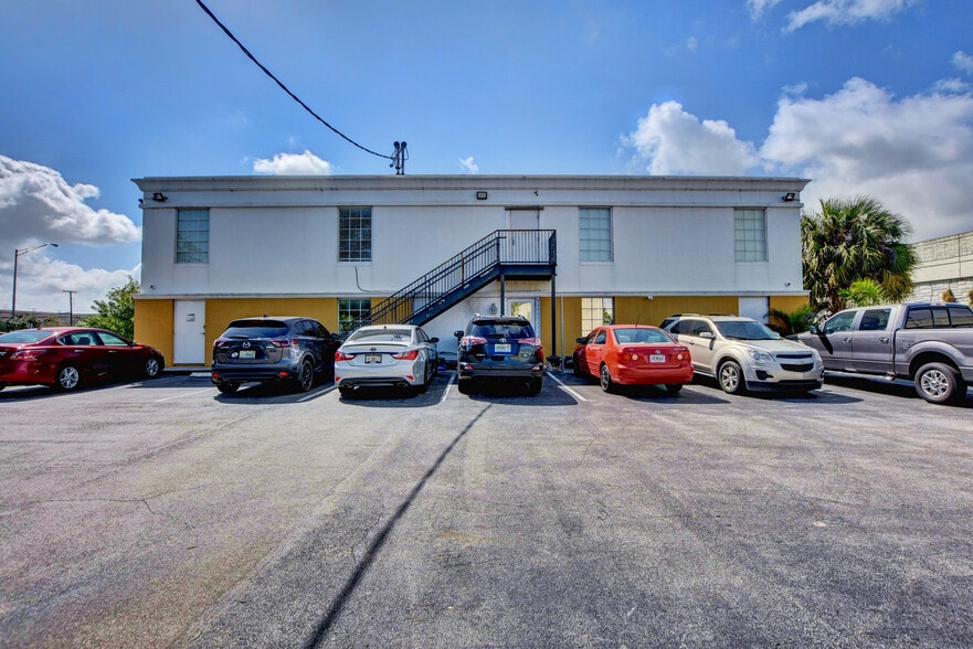 More Photos Of 1776 Lake Worth Rd, Lake Worth Office For Lease