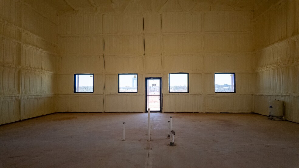 More Photos Of 11535 Black Sand Drive, Edmond Flex For Sale