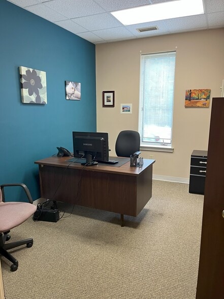 More Photos Of 101-103 Commons Ct, Chadds Ford Medical For Sale