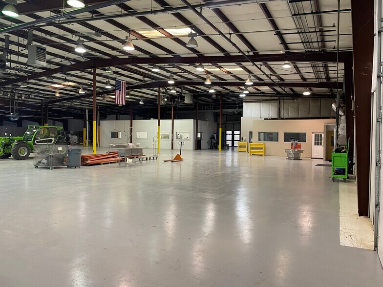 More Photos Of 134 Roger Thomas Rd, Cadiz Warehouse For Sale
