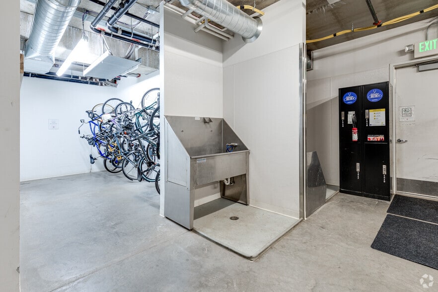 More Photos Of 915 Washington Ave N, Minneapolis Apartments For Lease