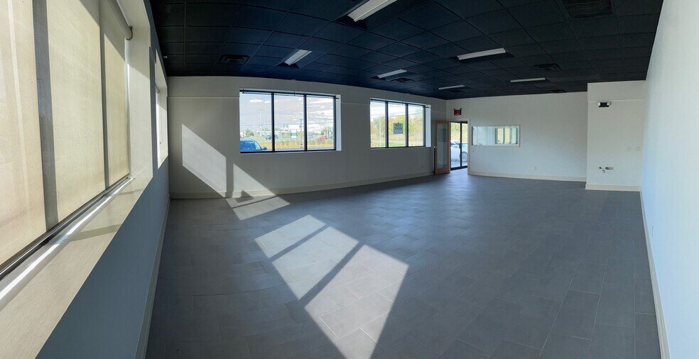 More Photos Of 8 NY-82 Hwy, Livingston Storefront Retail Office For Lease