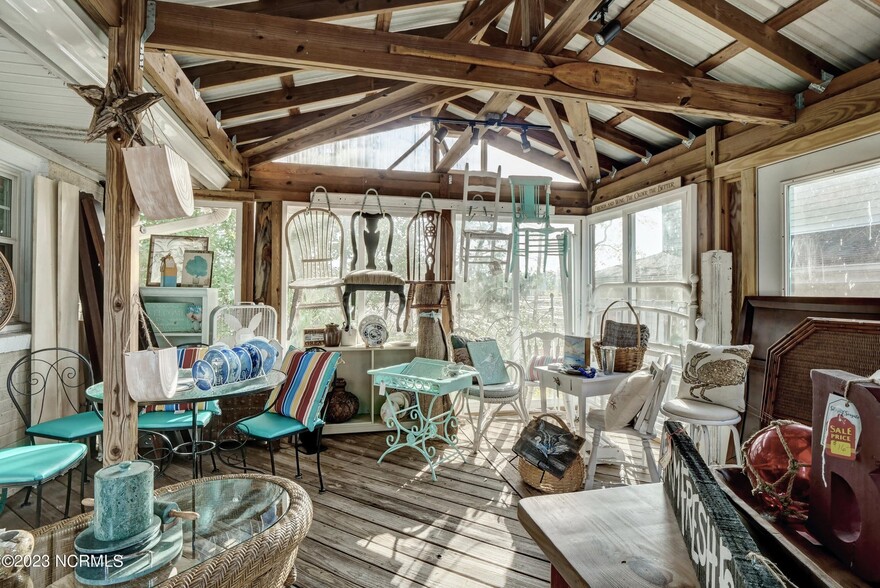 More Photos Of 5018 Oleander Dr, Wilmington Office Residential For Sale