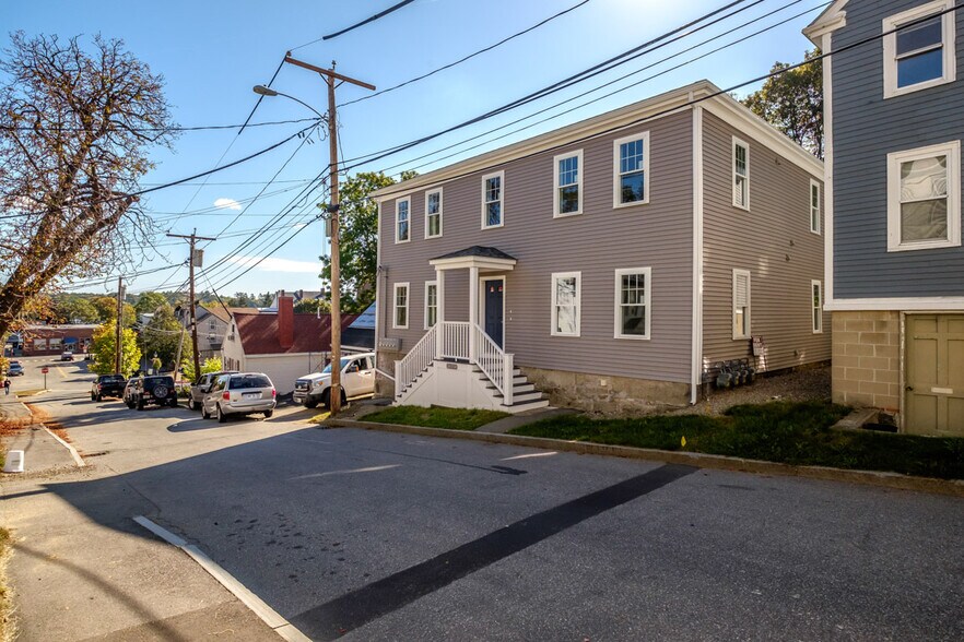 More Photos Of 50 Elm St, Bath Apartments For Sale