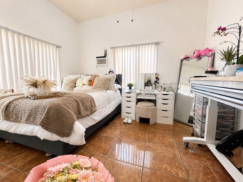 More Photos Of 515 Wilson Ave, Bakersfield Apartments For Sale