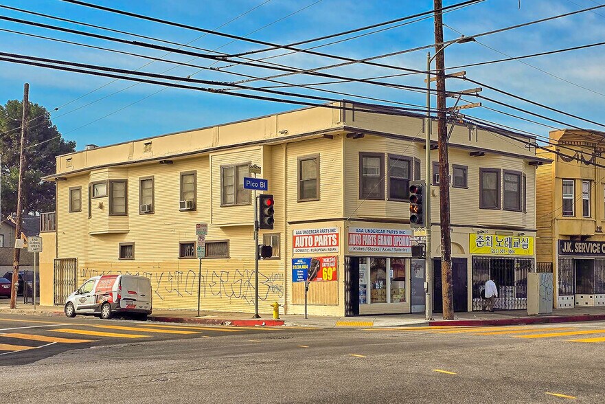 Primary Photo Of 2970-2974 Pico Blvd, Los Angeles Storefront For Lease
