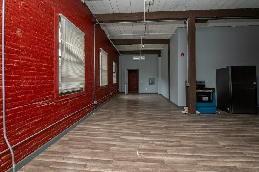 More Photos Of 464 Pratt Street Ext, Meriden Apartments For Sale