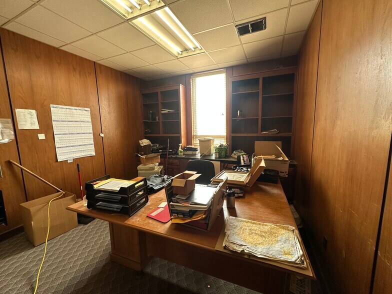 More Photos Of 3314 Millbranch Rd, Memphis Flex For Sale