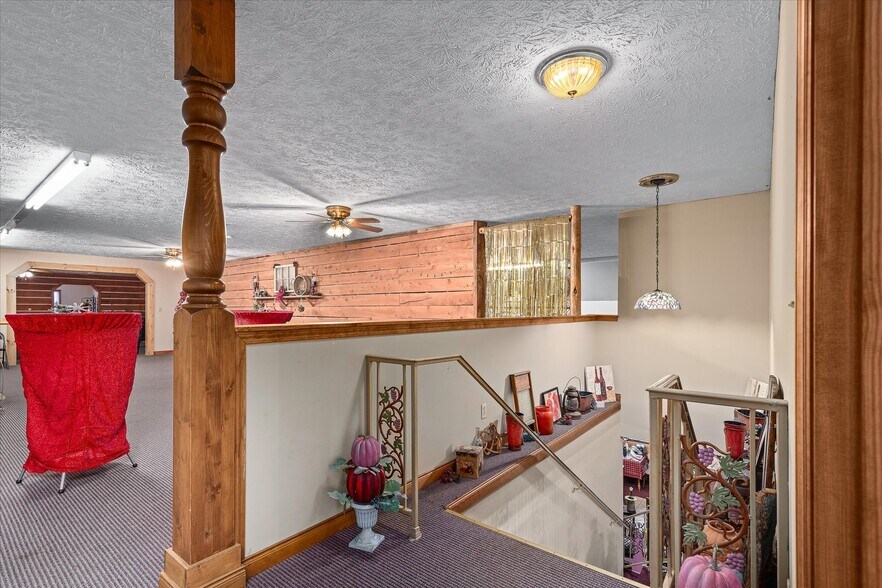 More Photos Of 78 Chestnut Hill Rd, Crossville Freestanding For Sale