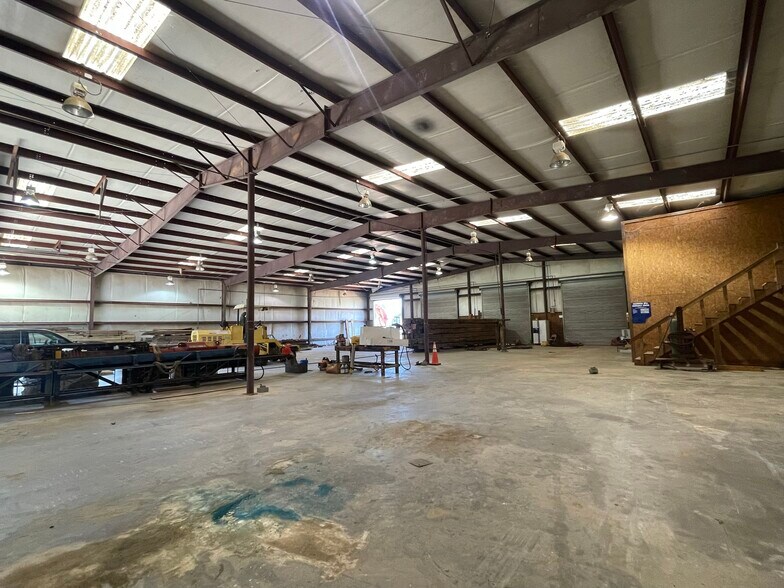 More Photos Of 1808 S Main St, Atmore Truck Terminal For Lease