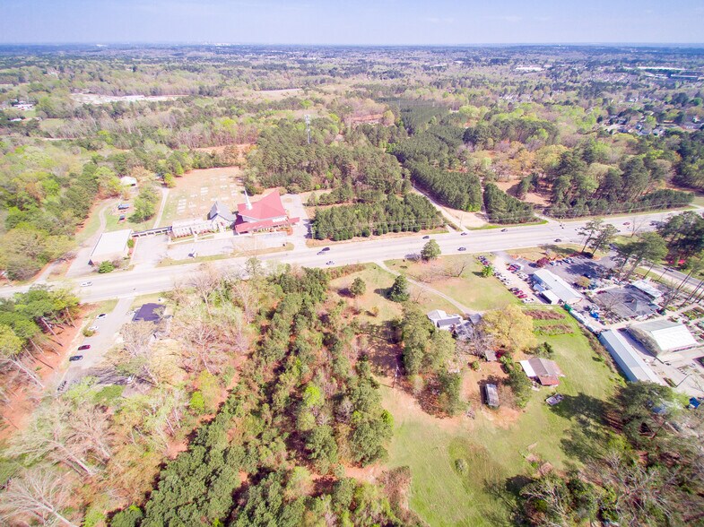 More Photos Of 1415 N Lake Dr, Lexington Land For Sale