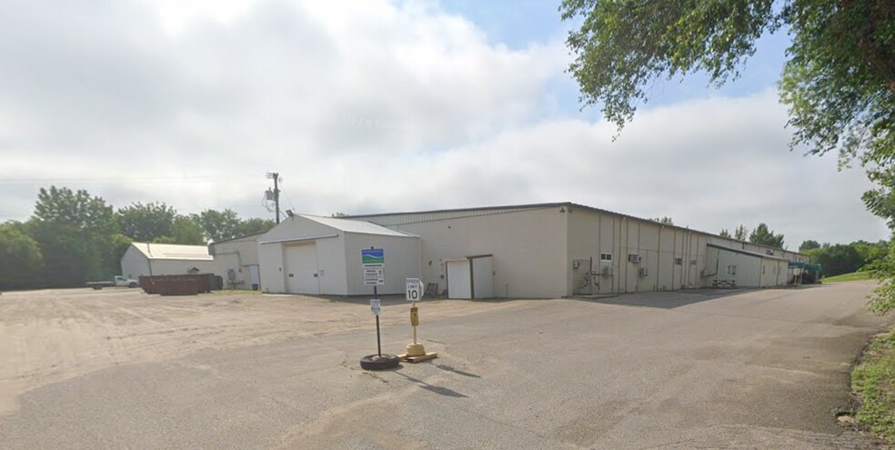 More Photos Of 409 S Robert St, Fergus Falls Warehouse For Sale