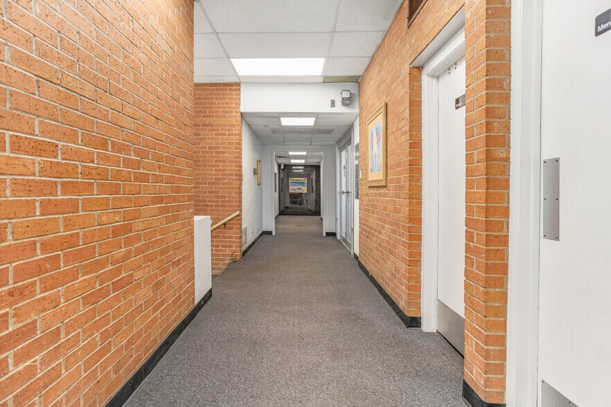 More Photos Of 910 Collier St, Fort Worth Loft Creative Space For Lease