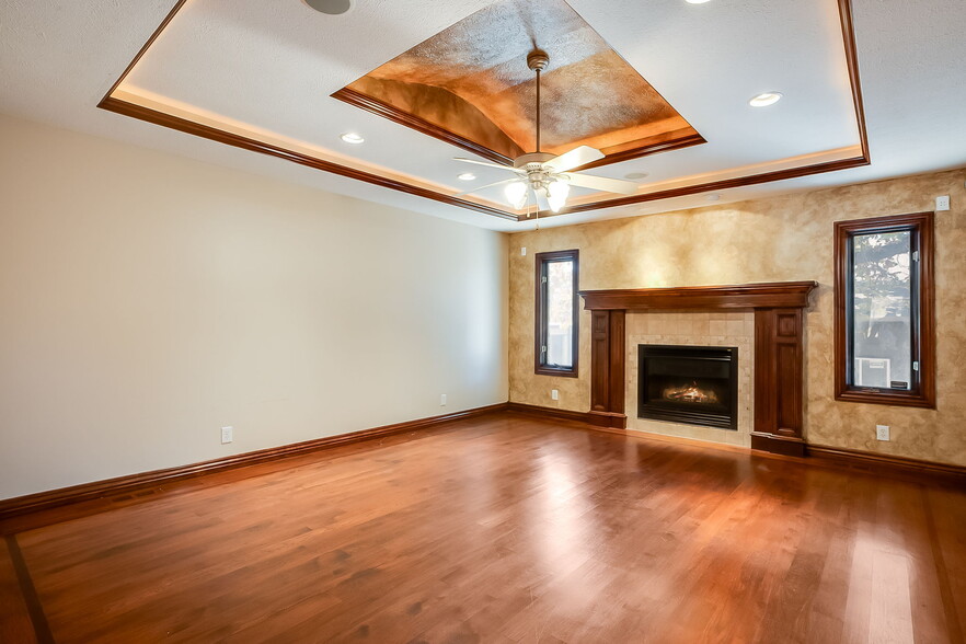 More Photos Of 121 S Water St, Derby Office For Sale