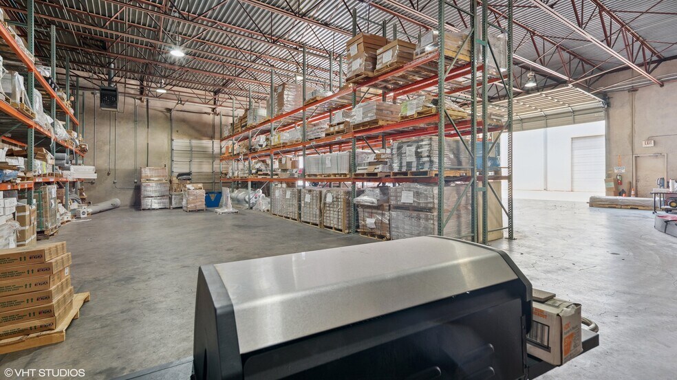 More Photos Of 4830 Whirlwind Dr, San Antonio Warehouse For Sale