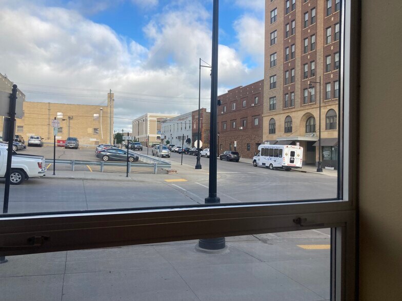 More Photos Of 105 1st St SE, Minot Apartments For Lease