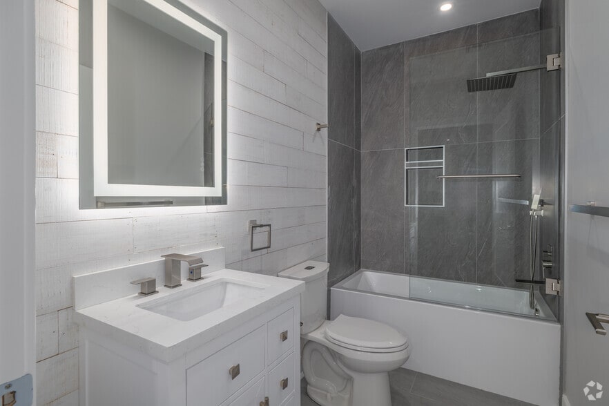 More Photos Of 106-108 Montgomery St, Bloomfield Apartments For Sale