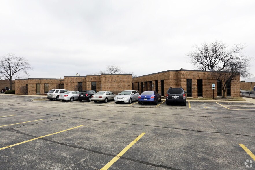 More Photos Of 205 W Grand Ave, Bensenville Office For Lease