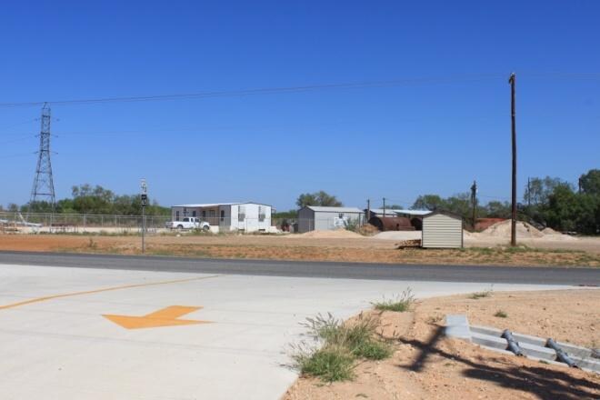More Photos Of 343 W FM 468, Cotulla Warehouse For Lease
