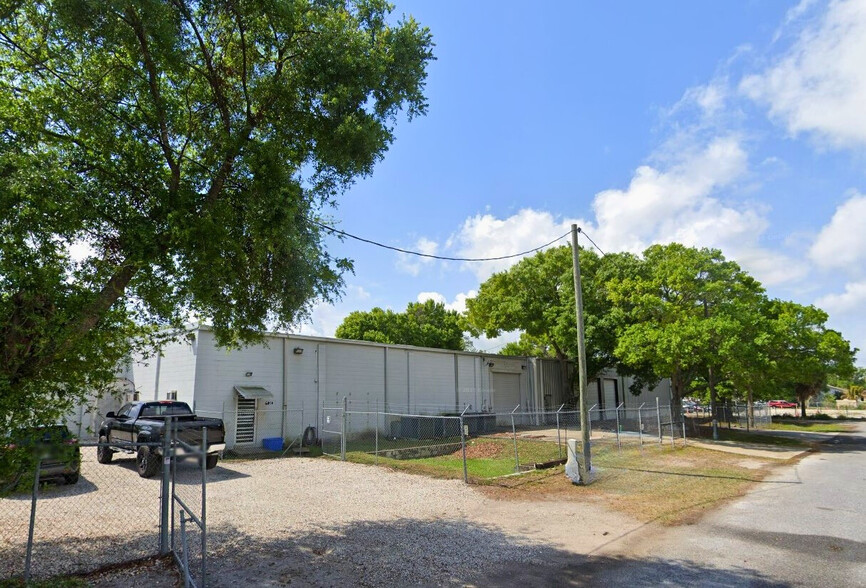 Primary Photo Of 6018 W Emma St, Tampa Warehouse For Lease