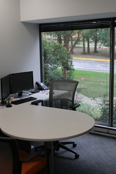 More Photos Of 1190 Winterson Rd, Linthicum Coworking Space