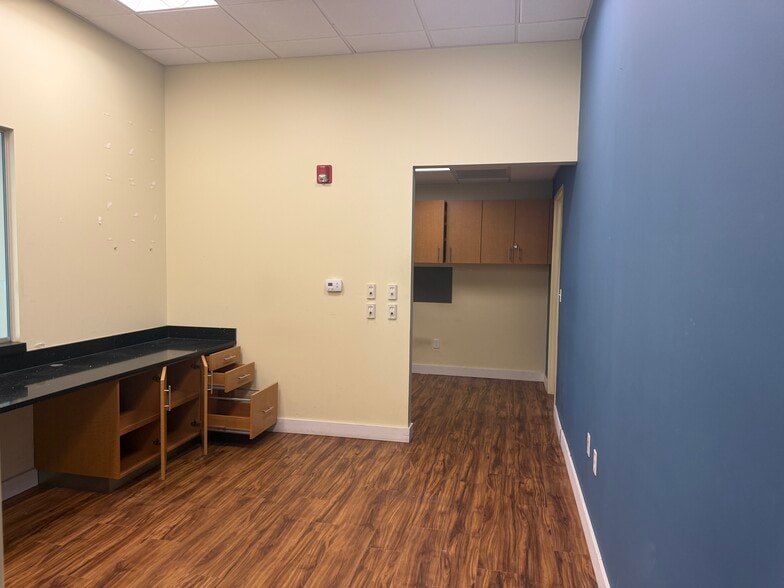 More Photos Of 3291 Woods Edge Pky, Bonita Springs Medical For Sale