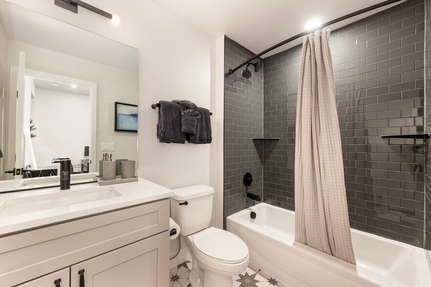 More Photos Of 56-66 Wheeler Rd, Winter Park Apartments For Sale