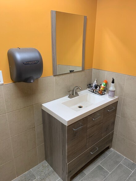 More Photos Of 60 Milbar Blvd, Farmingdale Warehouse For Sale