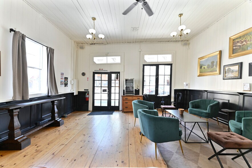 More Photos Of 435 Main St, Murphys General Retail For Sale