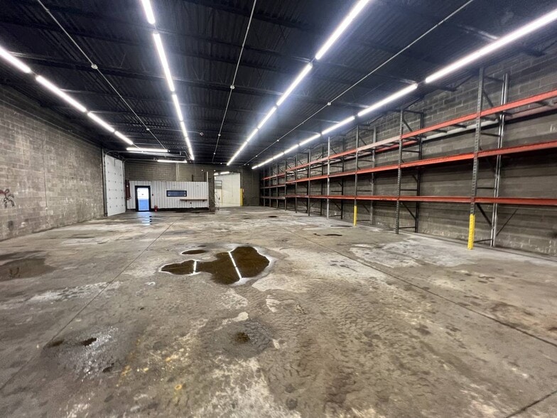 More Photos Of 159 Temple St, Nashua Warehouse For Lease