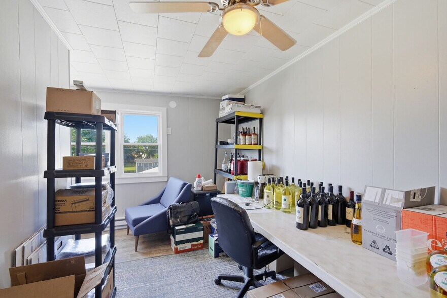 More Photos Of 20658 Wilkins Ave, Rock Hall Restaurant For Sale