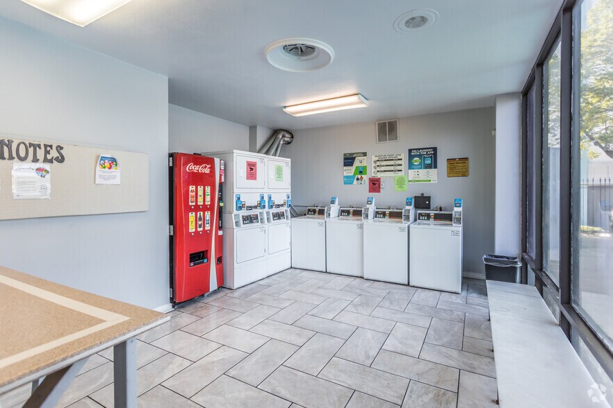 More Photos Of 141 Manassas St, Memphis Apartments For Sale