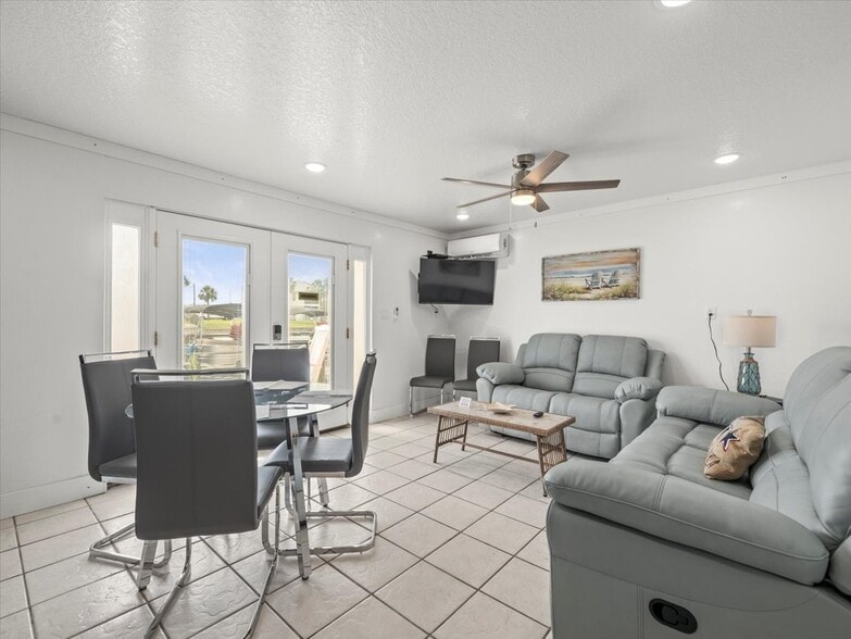 More Photos Of 4291 Shoal Line Blvd, Spring Hill Hotel For Sale