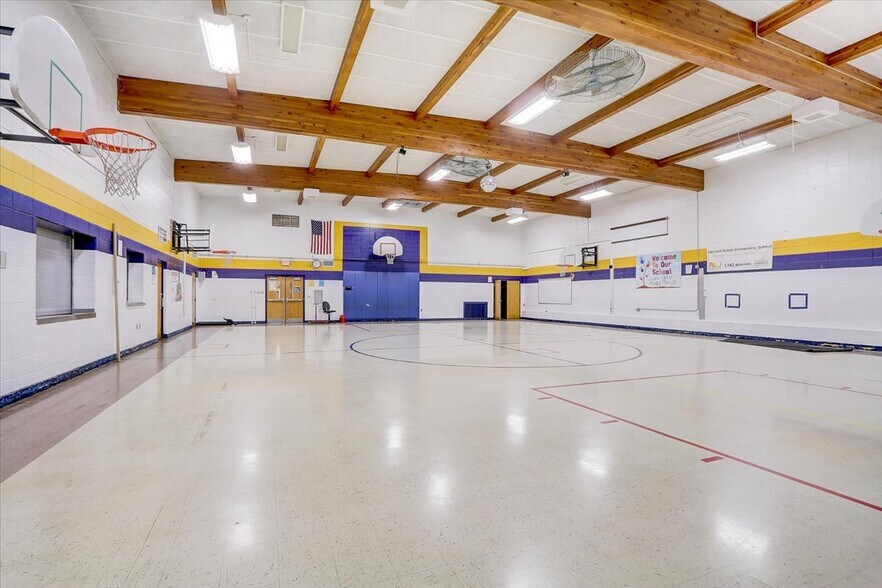 More Photos Of 305 Milwaukee St, Johnson Creek Schools For Sale