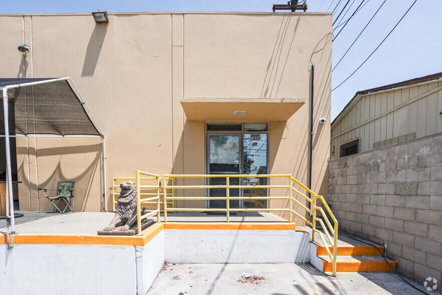 More Photos Of 1429 W 130th St, Gardena Warehouse For Lease
