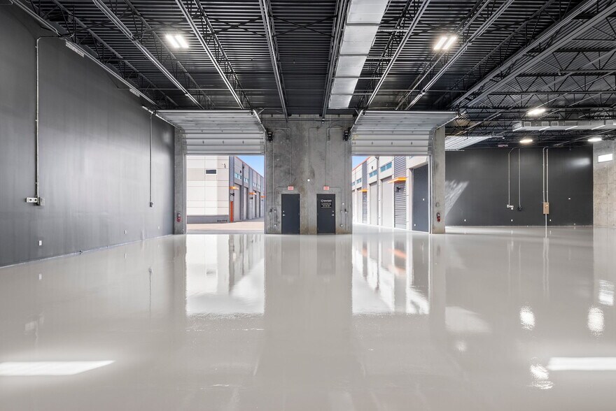More Photos Of 1111 N 34th St, Tampa Self Storage For Sale