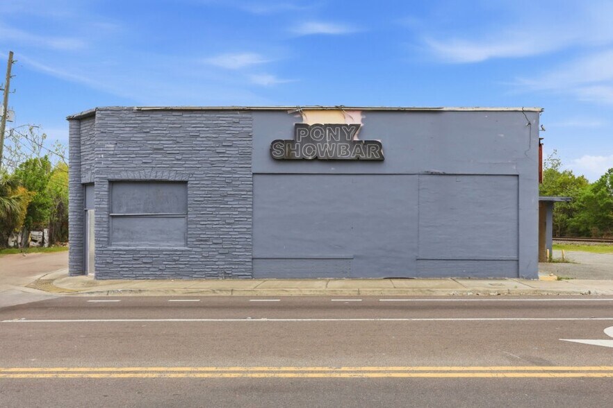 Primary Photo Of 609 N McDuff Ave, Jacksonville Bar For Sale