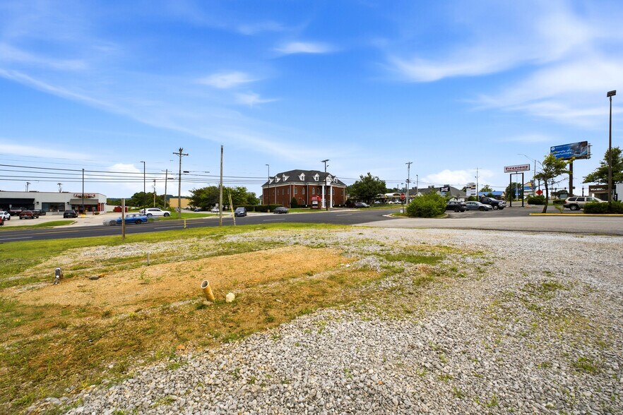More Photos Of 693 S Jefferson Ave, Cookeville Land For Lease