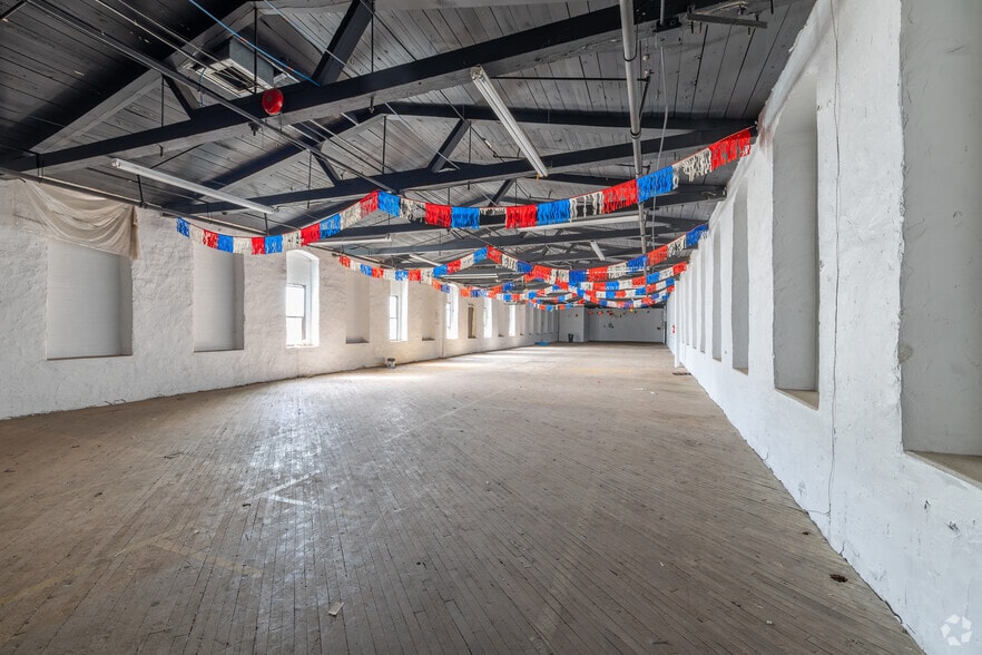 More Photos Of 50 Hulmeville Ave, Penndel Warehouse For Sale