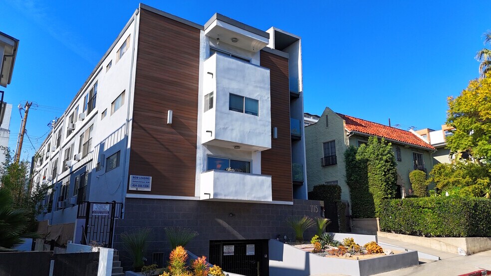 More Photos Of 1115 Hacienda Pl, West Hollywood Apartments For Sale