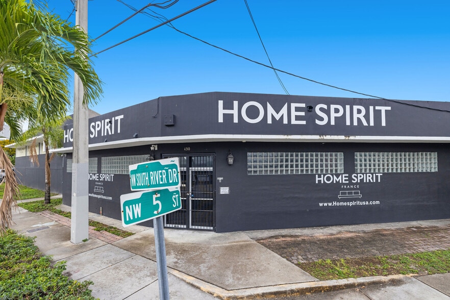 More Photos Of 442-490 NW South River Dr, Miami Warehouse For Lease