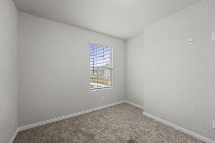 More Photos Of 8015 Dial Ike Dr, San Antonio Apartments For Sale